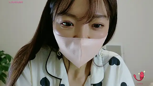 momochan88 online show from February 27, 12:05 pm