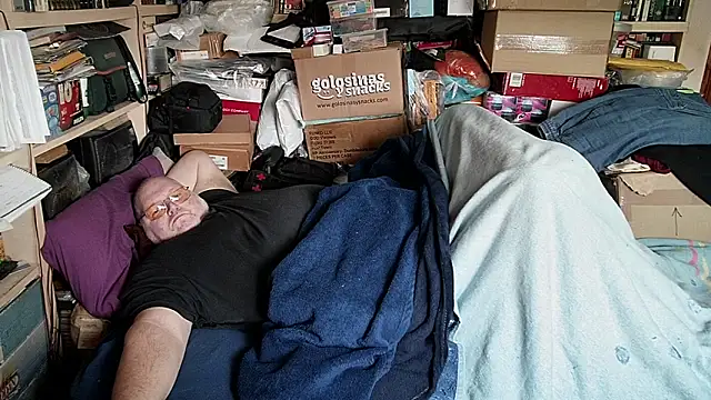 hadeszeuss2 online show from February 7, 3:05 pm