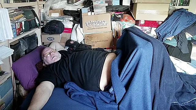 hadeszeuss2 online show from February 26, 3:22 pm