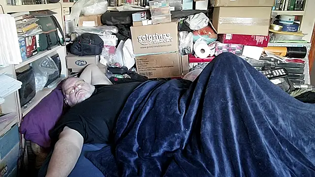 hadeszeuss2 online show from April 3, 8:34 am