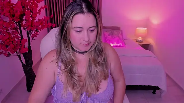 Snapshot of lenah_smith chatting on March 26, 11:05 am lenah smith online show from March 26, 11:05 am