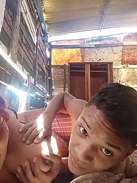 Snapshot of daniel_traviexxxo chatting on November 2, 4:42 pm daniel traviexxxo online show from November 2, 4:42 pm