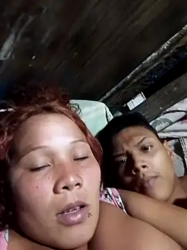 Snapshot of daniel_traviexxxo chatting on November 9, 12:09 am daniel traviexxxo online show from November 9, 12:09 am