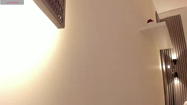 emma alice  online show from November 15, 12:02 pm