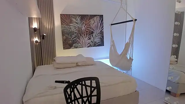 emma alice  online show from February 2, 11:53 am