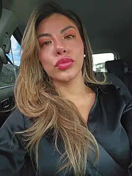 Karen San Miguel online show from December 3, 3:54 pm