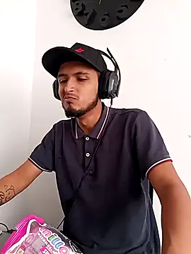 Snapshot of mosmar_20 chatting on January 26, 8:13 pm mosmar 20 online show from January 26, 8:13 pm