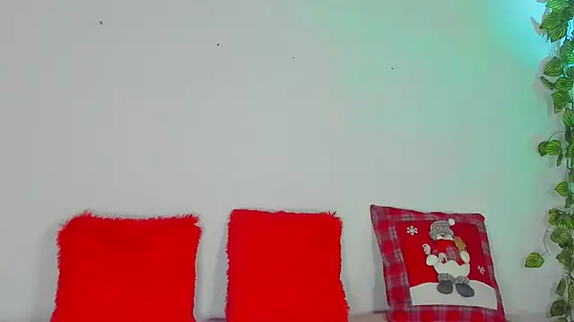 Snapshot of Dear_anne chatting on December 4, 3:15 am Dear anne online show from December 4, 3:15 am