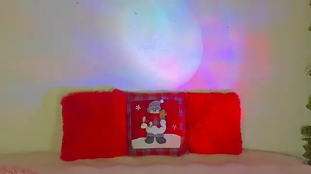 Snapshot of Dear_anne chatting on December 13, 10:23 pm Dear anne online show from December 13, 10:23 pm