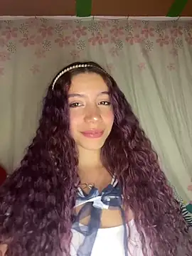 Snapshot of Dear_anne chatting on January 15, 5:50 am Dear anne online show from January 15, 5:50 am