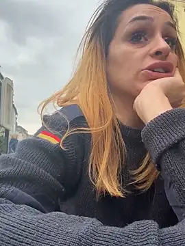 Snapshot of JeSuisUnTapin chatting on October 11, 11:42 am JeSuisUnTapin online show from October 11, 11:42 am