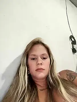 Snapshot of perolaar chatting on February 19, 8:31 pm perolaar online show from February 19, 8:31 pm