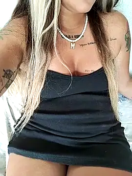 Snapshot of perolaar chatting on March 6, 10:30 am perolaar online show from March 6, 10:30 am