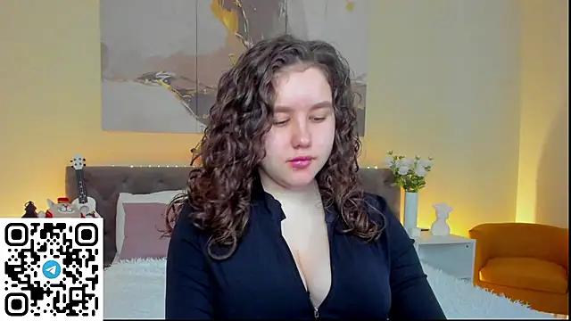 Ariella Sol online show from March 13, 1:10 am