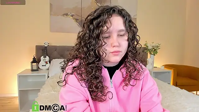 Ariella Sol online show from October 5, 1:04 am