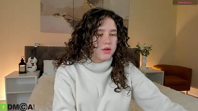 Ariella Sol online show from October 13, 1:05 am