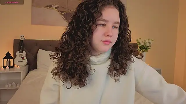 Ariella Sol online show from November 7, 1:05 am