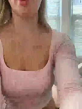 LoveShae  online show from November 5, 4:40 pm