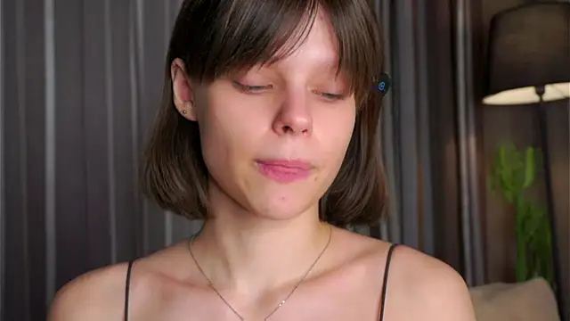 Snapshot of RexanneHatt chatting on November 3, 1:08 am RexanneHatt online show from November 3, 1:08 am