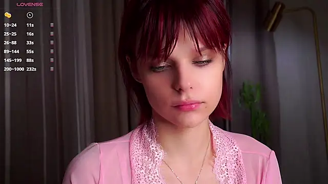 Snapshot of RexanneHatt chatting on November 8, 11:32 am RexanneHatt online show from November 8, 11:32 am