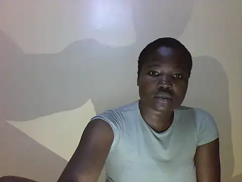 Snapshot of Yugibaby1 chatting on February 17, 7:09 pm Yugibaby1 online show from February 17, 7:09 pm