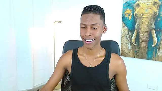 Snapshot of maiki18_ chatting on October 7, 9:01 pm maiki18 online show from October 7, 9:01 pm