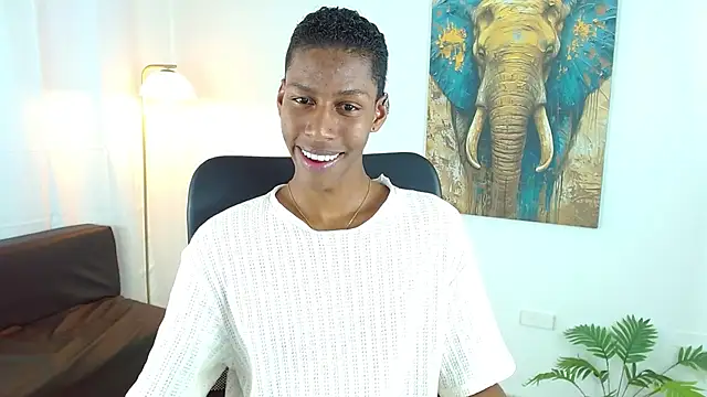 maiki18  online show from October 21, 9:04 pm