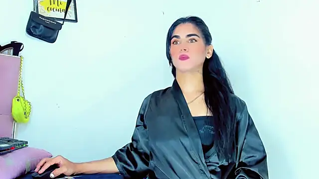 hannabigdirty online show from December 14, 3:51 am