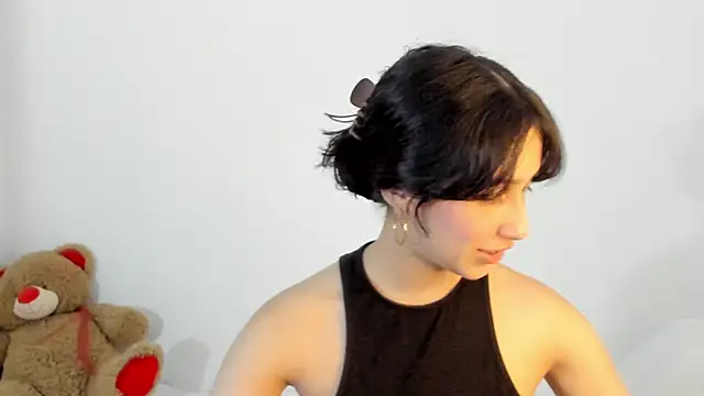 Snapshot of ericbana__ chatting on January 19, 2:57 am ericbana   online show from January 19, 2:57 am