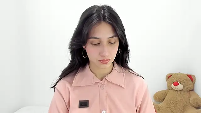 Snapshot of ericbana__ chatting on February 6, 3:16 am ericbana   online show from February 6, 3:16 am