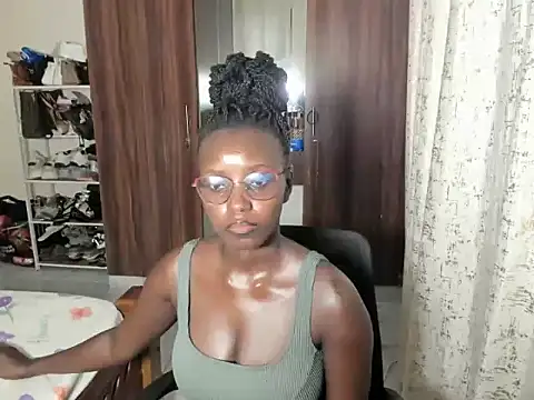 supa queen254 online show from June 18, 3:51 am