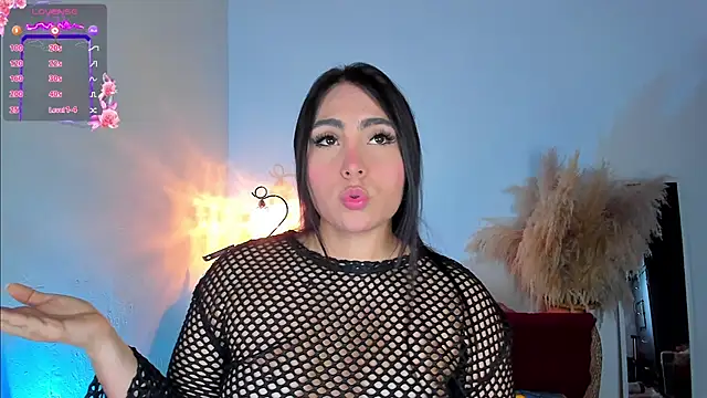 Sarahballiston  online show from December 5, 12:08 am