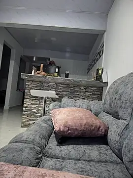 Sarahballiston  online show from March 21, 1:21 am