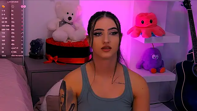 LaylaBrown online show from September 21, 8:43 pm