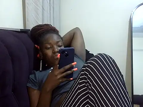 Snapshot of Sexy_racy_rebel_ chatting on February 20, 9:04 pm Sexy racy rebel online show from February 20, 9:04 pm