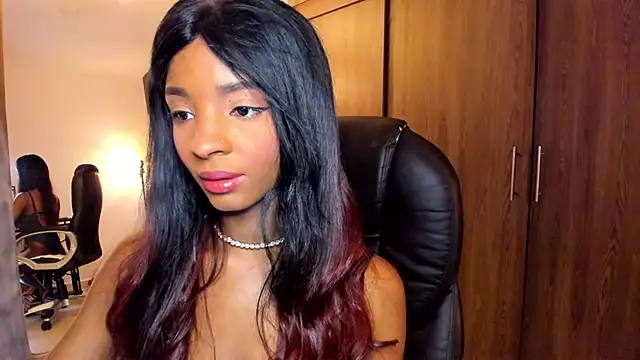 Snapshot of alikahouston4 chatting on September 14, 3:49 am alikahouston4 online show from September 14, 3:49 am