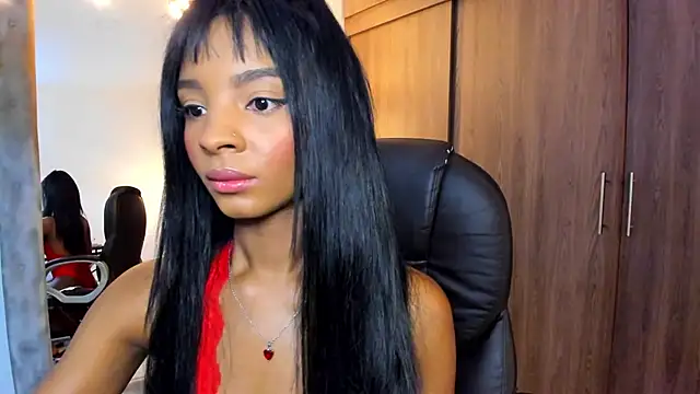 Snapshot of alikahouston4 chatting on November 19, 5:18 am alikahouston4 online show from November 19, 5:18 am