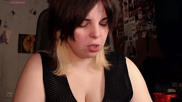Snapshot of Saya_sweet chatting on February 8, 5:11 am Saya sweet online show from February 8, 5:11 am