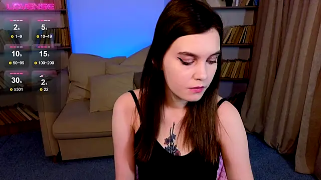 Snapshot of SusieMorris chatting on February 21, 1:55 am SusieMorris online show from February 21, 1:55 am