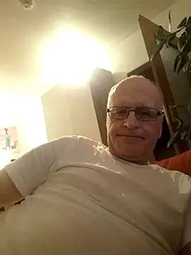 Milkasahne64 online show from October 23, 5:44 pm