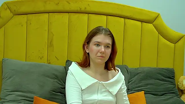 LessySmith online show from October 21, 4:24 am