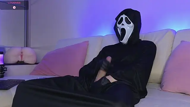 Snapshot of _FetishBoyFun_ chatting on October 28, 4:09 pm FetishBoyFun online show from October 28, 4:09 pm