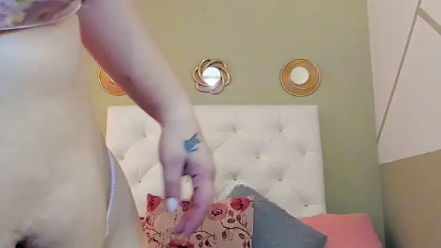 jessi lovers online show from November 17, 12:33 pm