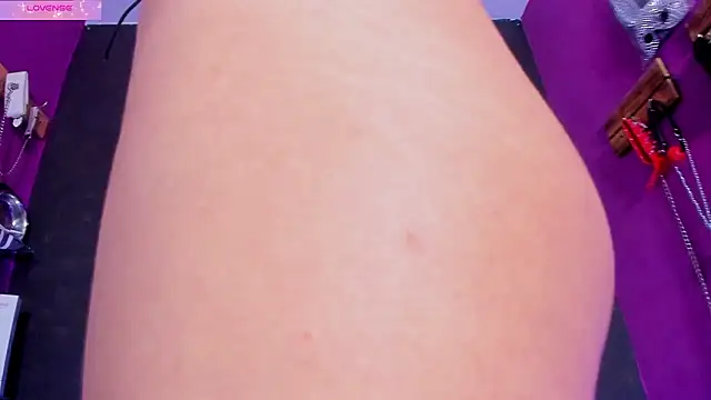 Alexa Slave online show from March 10, 7:19 pm