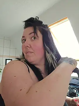 -BonnieBlack- online show from March 31, 8:59 am