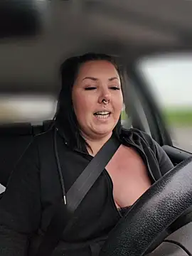 -BonnieBlack- online show from April 13, 8:20 am