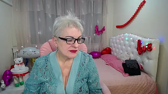KayleSmoll online show from February 26, 7:38 pm