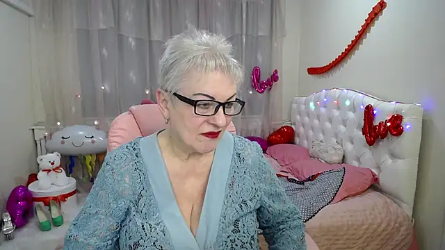 KayleSmoll online show from February 27, 1:48 am