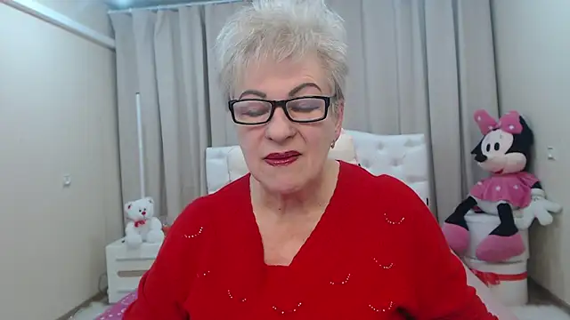 Snapshot of KayleSmoll chatting on February 24, 7:45 pm KayleSmoll online show from February 24, 7:45 pm