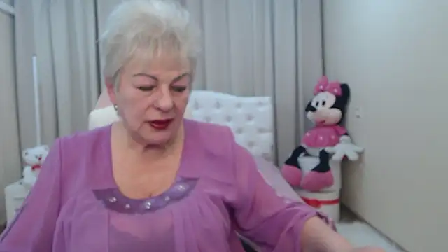 Snapshot of KayleSmoll chatting on February 28, 7:37 pm KayleSmoll online show from February 28, 7:37 pm